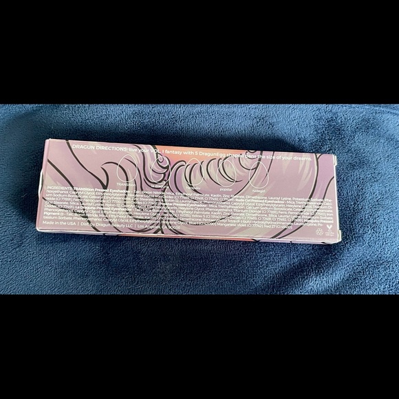 DRAGUN BEAUTY
FANTASY PALETTE VOLUME I - Picture 9 of 9